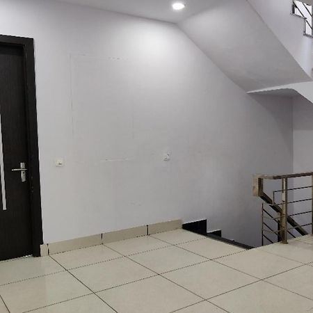 Oyo Hotel Laksh Kurukshetra Exteriör bild